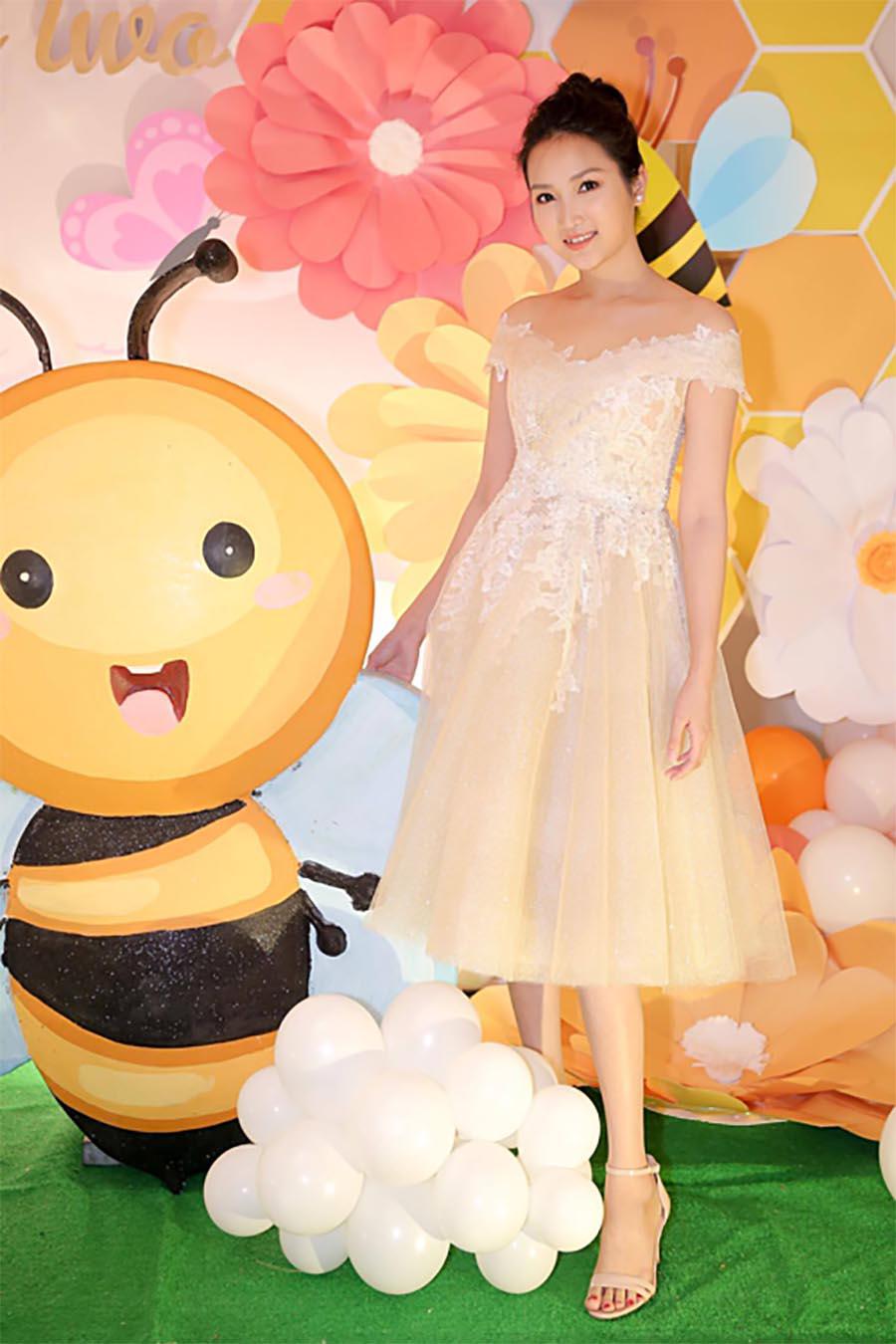 Sau lần vắng mặt, Lam Trường tổ chức sinh nhật bù đắp cho con, bà xã xinh như công chúa - 4