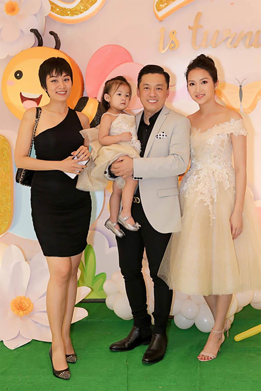 Sau lần vắng mặt, Lam Trường tổ chức sinh nhật bù đắp cho con, bà xã xinh như công chúa - 6