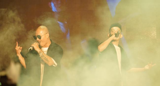 Phim bị đội kinh phí 20 tỷ, dàn amp;#34;đệ tửamp;#34; Thu Trang ăn cơm hộp, ngủ vật vờ khi quay - 5