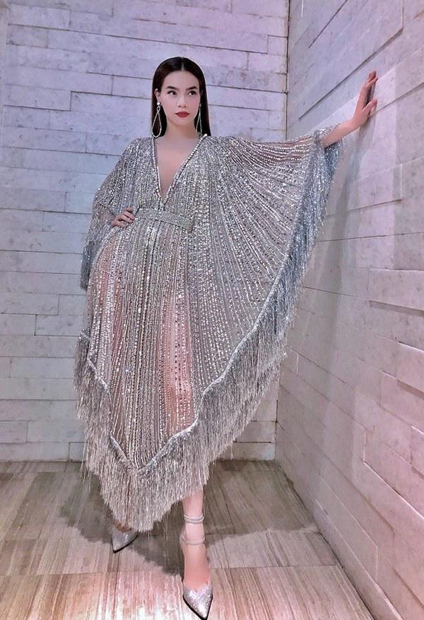 amp;#34;Chơi lớnamp;#34; diện chiếc váy ít người dám mặc, Hà Hồ khiến Đàm Vĩnh Hưng cũng phải thốt lời khen - 7