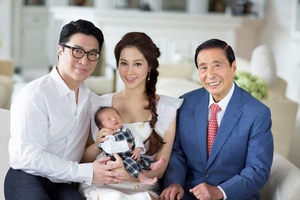 Bố chồng tài phiệt về hưu, amp;#34;nàng dâu bạc tỷ Châu Áamp;#34; lo sốt vó vì cuộc chiến hào môn - 3