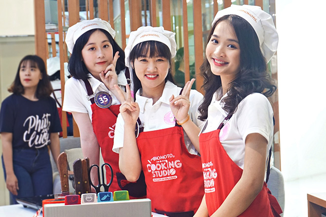 Học làm sushi cùng Đại sứ thiện chí Hoa Anh Đào - 2