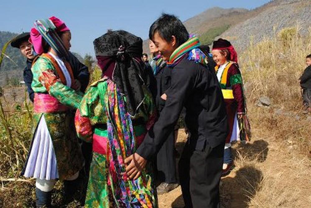 Khám phá những phong tục cưới hỏi có 1-0-2  ở Việt Nam (Phần 2) - 2