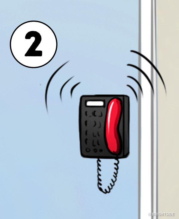 Bạn sẽ làm gì đầu tiên trong tình huống này, bế em bé hay tắt ấm nước sôi? - 3