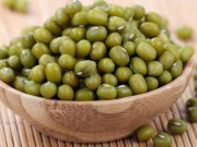 Sức khỏe - 12 tác dụng của đậu xanh bạn đã biết hết chưa?