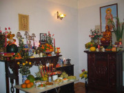 Nhà đẹp - Nhà giàu tới mấy, thấy bát hương có dấu hiệu này nhớ thay gấp kẻo mất phúc như chơi