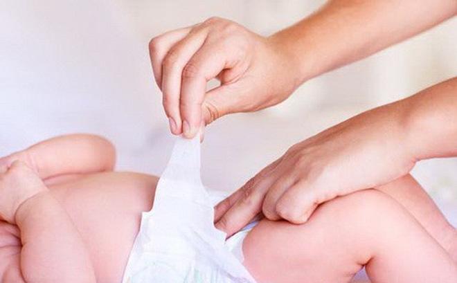 Trẻ bị hăm: Bác sĩ mách mẹ cách phòng tránh và xử trí - 5