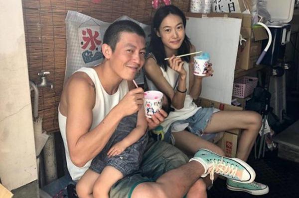 Từng bị lộ 1.300 ảnh nóng, Trần Quán Hy giờ amp;#34;đập điện thoại người qua đườngamp;#34; bảo vệ vợ con - 3