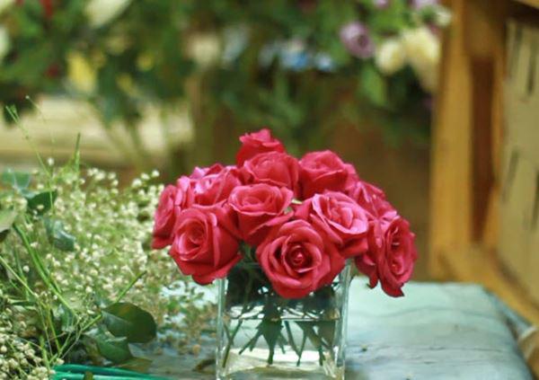 Cách cắm hoa hồng đẹp đơn giản phù hợp với mọi không gian trang trí - 9