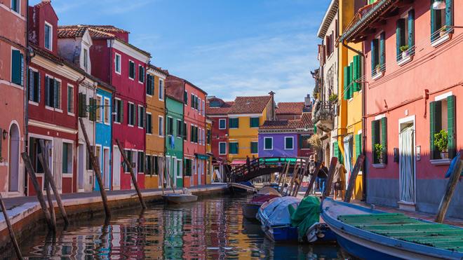 burano hon dao ngoc day mau sac, duoc menh danh “thien duong song ao” cua nuoc y - 6