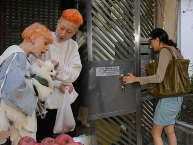 Tình cũ Thành Long hốt hoảng báo cảnh sát, sợ con gái bị giết hại