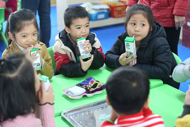 Biết bao sự chung tay để có ly sữa học đường an toàn, hiệu quả cho trẻ em thủ đô - 2