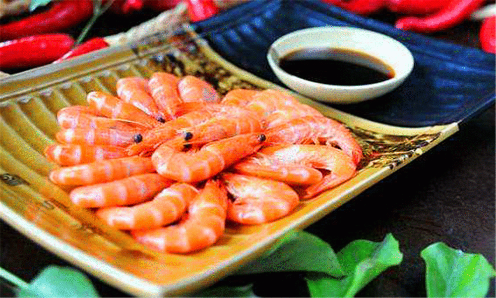 Chỉ luộc tôm với nước thì thật thiếu sót, thêm gia vị này, tôm vừa hồng đỏ vừa thơm ngon - 3