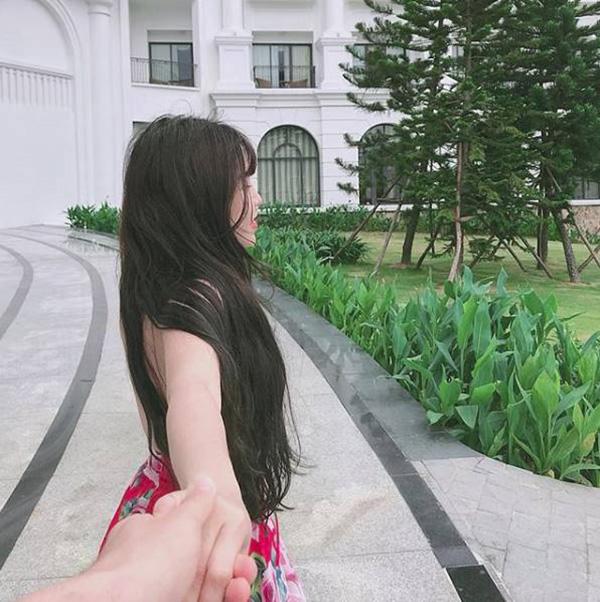 Đùi thô, eo đồ sộ, đó là những gì người ta thấy ở hình ảnh... Văn Lâm chụp bạn gái - 10