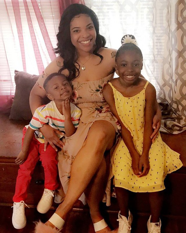 Bác sĩ khuyên rút ống thở, 4 tháng sau người phụ nữ sống dậy khiến ai cũng ngỡ ngàng - 1