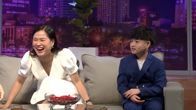 Mẹ con Lâm Vỹ Dạ amp;#34;đứng hìnhamp;#34; khi Hồng Vân hỏi họ của bé: amp;#34;Con ruột của chồng con đóamp;#34; - 10