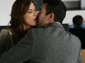 Những ngành nghề có nguy cơ cao khiến chị em dễ sa chân ngoại tình