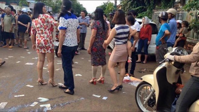 4 đám cưới đang đông vui bỗng dưng bị amp;#34;người quenamp;#34; phá hoại và sự thật phía sau - 4