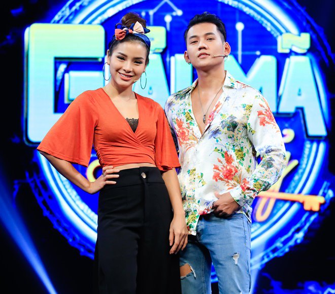 Diễn viên điển trai dính tin đồn yêu Phương Trinh Jolie là ai? - 1