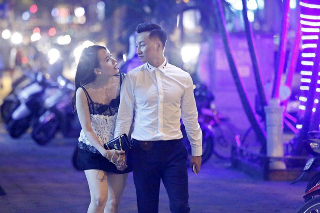 MC Thành Trung amp;#34;tán đổamp;#34; vợ tiếp viên đúng Tết dương lịch, 6 năm sau có một cặp sinh đôi - 1