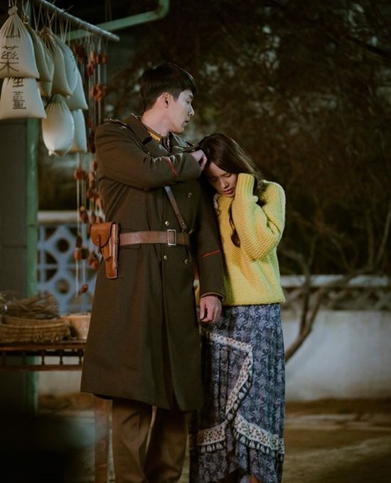 Điều gì giúp Hạ Cánh Nơi Anh được yêu thích chẳng kém Hậu Duệ Mặt Trời? - 9