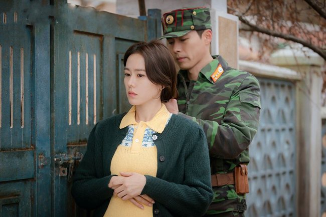 Điều gì giúp Hạ Cánh Nơi Anh được yêu thích chẳng kém Hậu Duệ Mặt Trời? - 7