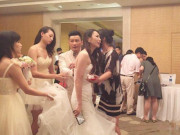 Eva Yêu - Yêu nhau anh cho đi du lịch như cơm bữa, ngày cưới tôi xé váy vứt guốc chạy vội