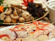 Bếp Eva - Lẩu gà tuyệt đối không cho 3 loại rau quả này ăn cùng vì chúng "kỵ" nhau