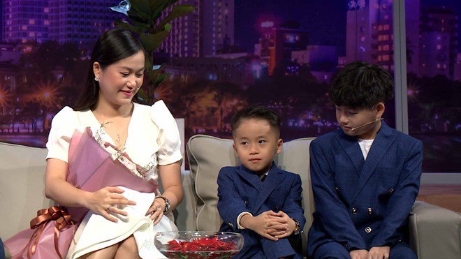 Lâm Vỹ Dạ từng vác bụng bầu đi ship hàng, rưng rưng khi nhắc tới 2 chữ amp;#34;thanh xuânamp;#34; - 12