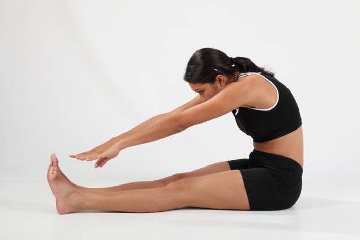 Làm 2 động tác đơn giản này 10 phút trước khi đi ngủ giúp bổ thận, giải độc - 2