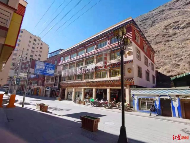 Tưởng bạn trai say rượu đòi amp;#34;yêuamp;#34;, cô gái ngỡ ngàng khi nhận ra người nằm cạnh - 1