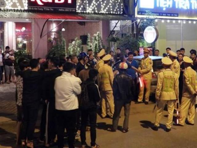 Tài xế đánh CSGT khi bị yêu cầu đo nồng độ cồn