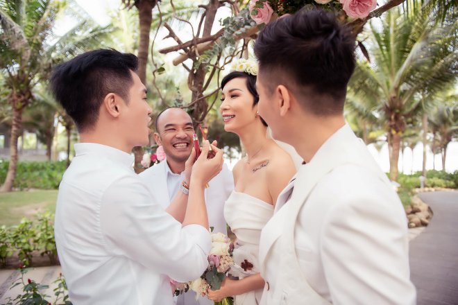 Clip hậu trường đám cưới bí mật: Màn tung hoa cưới hài hước của Xuân Lan - 2