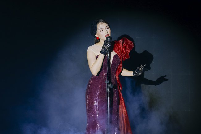 Làm amp;#34;tuesdayamp;#34; quyến rũ Quốc Trường, Bảo Thanh công khai amp;#34;cà khịaamp;#34; Thu Trang ngay trên sân khấu - 2