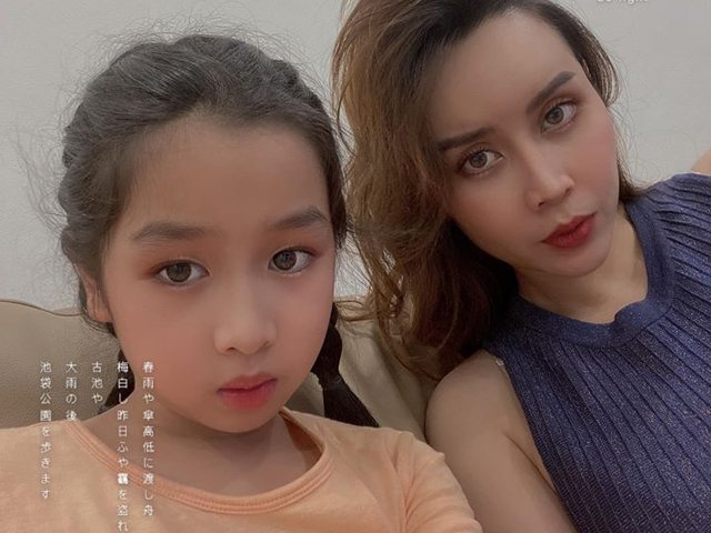 Chụp chung khung hình, con gái 8 tuổi của Lưu Hương Giang được nhận xét xinh hơn mẹ