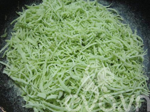 Cách làm mứt dừa lá dứa ngon lạ, cực đơn giản tại nhà - 6