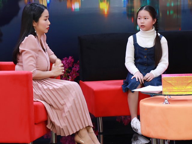 Ốc Thanh Vân lặng người, khóc vì thí sinh nhí bị bạn bè bắt nạt, cô lập suốt 3 năm