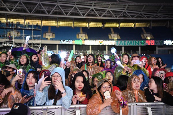 Một mình đến Việt Nam, Taemin (SHINee) khiến các fan nữ amp;#34;nín thởamp;#34; vì đẹp như tiên tử - 14