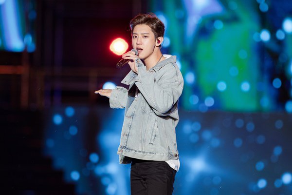 Một mình đến Việt Nam, Taemin (SHINee) khiến các fan nữ amp;#34;nín thởamp;#34; vì đẹp như tiên tử - 10