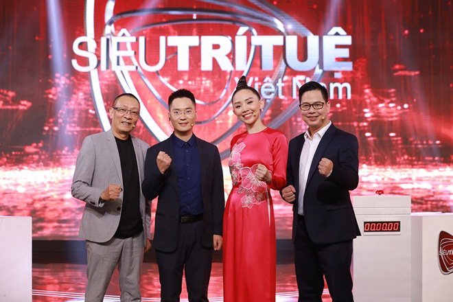 Vượt hàng loạt show truyền hình đình đám, Siêu Trí Tuệ Việt Nam nhận giải amp;#34;TV Show của nămamp;#34; - 1