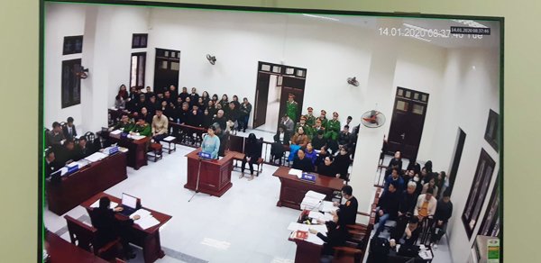 Bà Nguyễn Bích Quy thừa nhận: Không kiểm tra lại xe khi học sinh xuống là sai trái - 1