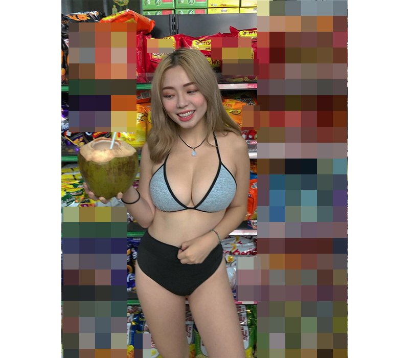 Trong một lần du lịch tại Malaysia, Trần Hồng - một hotgirl vốn nổi tiếng tại Đài Loan đã gây chú ý khi đi siêu thị trong tình trạng chỉ diện mỗi bộ bikini kiệm vải. Sự táo bạo này đã giúp cái tên cô nàng ngày càng nổi tiếng hơn nữa.
