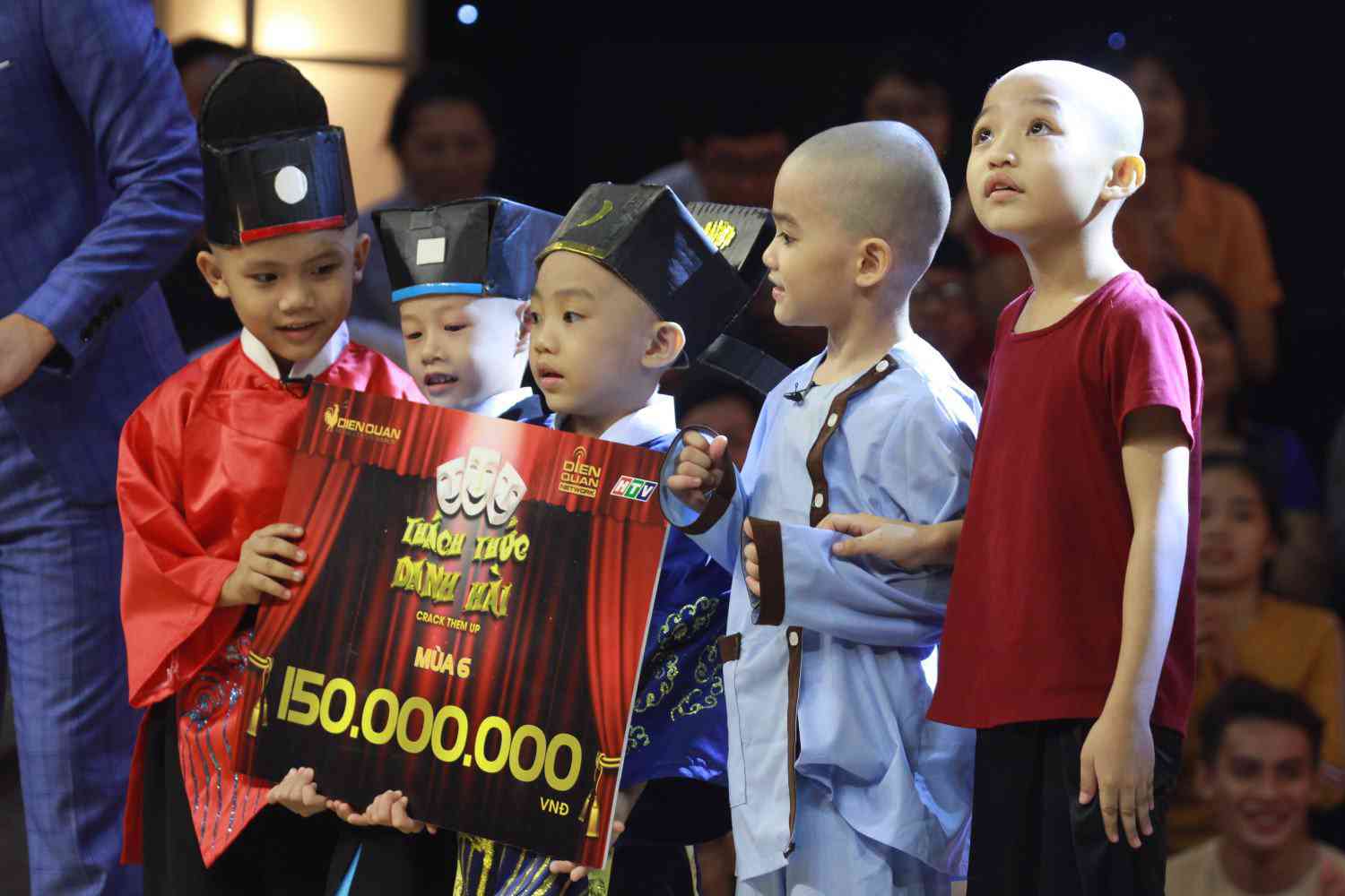 Phần thi của 5 chú tiểu trong tập gala đã đạt hơn 5 triệu lượt xem sau 1 ngày, giữ vị trí số 1 Top thịnh hành YouTube.