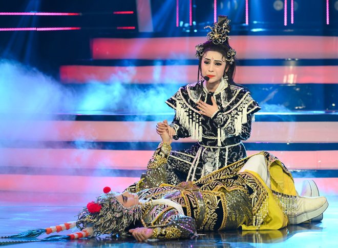 amp;#34;Chơi lớnamp;#34; giả làm 4 ca sĩ cùng một lúc, Nhật Thủy vô địch Gương Mặt Thân Quen - 15