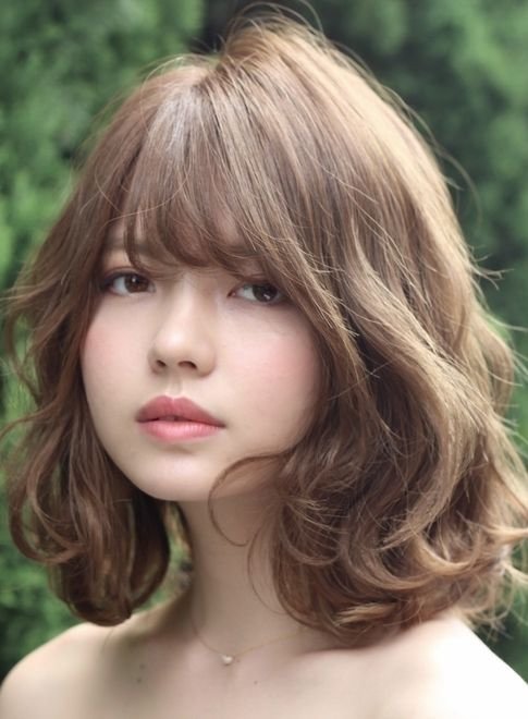 25 kiểu tóc ngắn uốn đẹp phù hợp với mọi khuôn mặt năm 2021 - 9