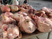 Tiêu dùng - Bản tin tiêu dùng: Chị em “canh cánh” nỗi lo thực phẩm bẩn, không rõ nguồn gốc ngày giáp Tết