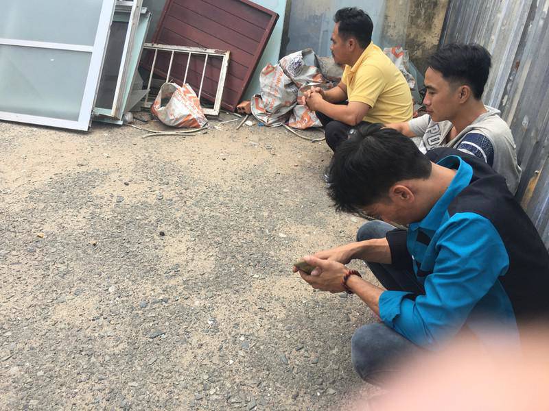 tin tuc 24h: nguoi than chet lang nhin 5 co quan tai trong vu chay kinh hoang o sai gon - 1