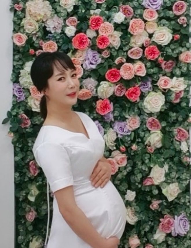 Năm Tý, dàn sao Châu Á chào đón những chú amp;#34;Chuột Vàngamp;#34; đáng yêu nhất showbiz - 18