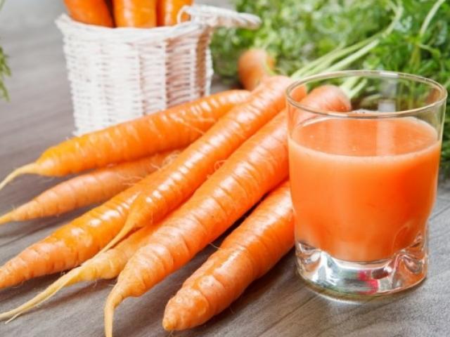 15 tác dụng của sinh tố cà rốt trong chữa bệnh và làm đẹp