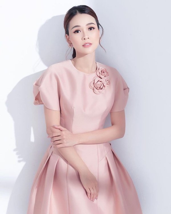 Đầm xoè tiểu thư hồng pastel hở lưng sexy - DN520 - AloraShop21